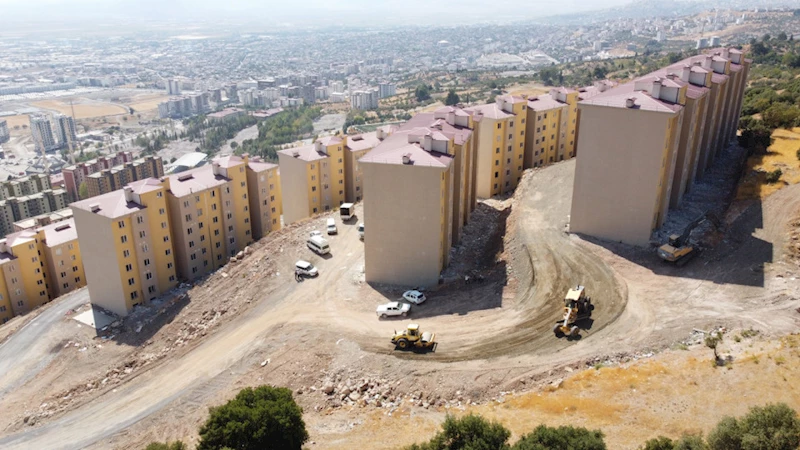 Yıldızevler’de Asfalt Öncesi Son Düzenlemeler Yapılıyor