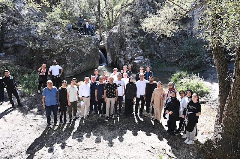 Kıbrıs Kanyonu’nda Doğa Yürüyüşü