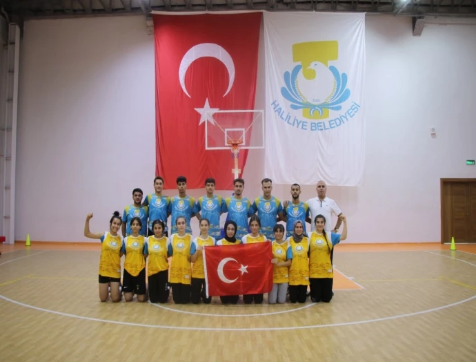 HALİLİYE BELEDİYESİ İLE GENÇLER SPOR ALIŞKANLIĞI KAZANIYOR