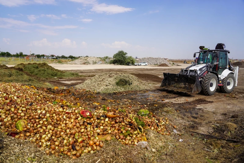 M.I.C.E AWARD 2024 ÖDÜLLERİ KAPSAMINDA KOMPOST ÜRETİM TESİSİNE ANLAMLI ÖDÜL EN İYİ SÜRDÜRÜLEBİLİRLİK ÖDÜLÜ SELÇUKLU’NUN