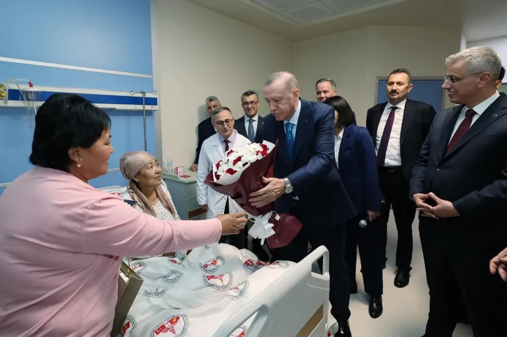 Erdoğan, Kırgız-Türk Dostluk Devlet Hastanesi’nin Açılışını Gerçekleştirdi