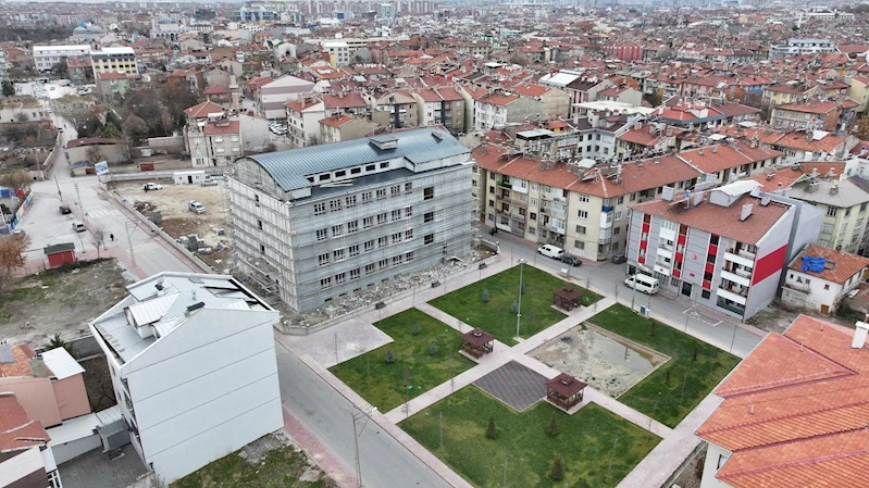 24 DERSLİKLİ KARATAY BELEDİYESİ OSMAN BENLİLER İLKOKULU’NUN YAPIMINDA SONA GELİNDİ