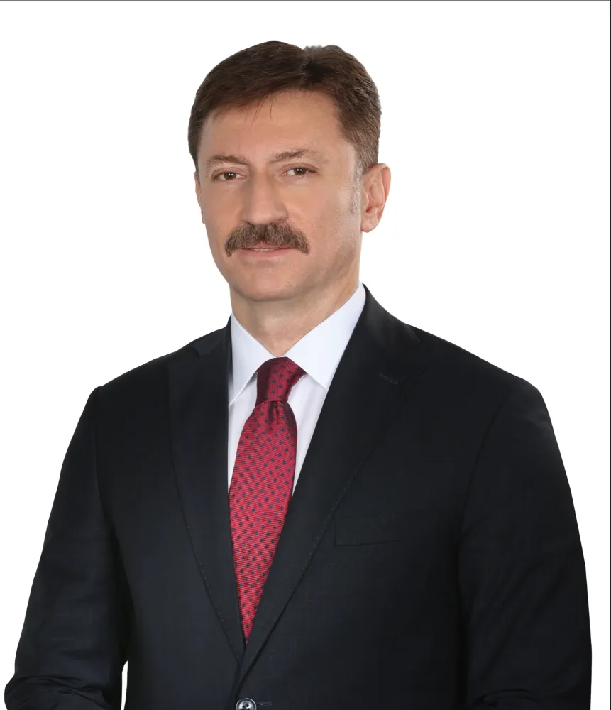 Hakan Bahadır Kimdir?