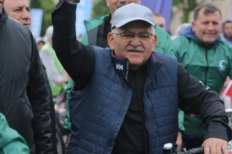 Başkan Büyükkılıç 11.Yeşilay Bisiklet Turu’na katıldı. 