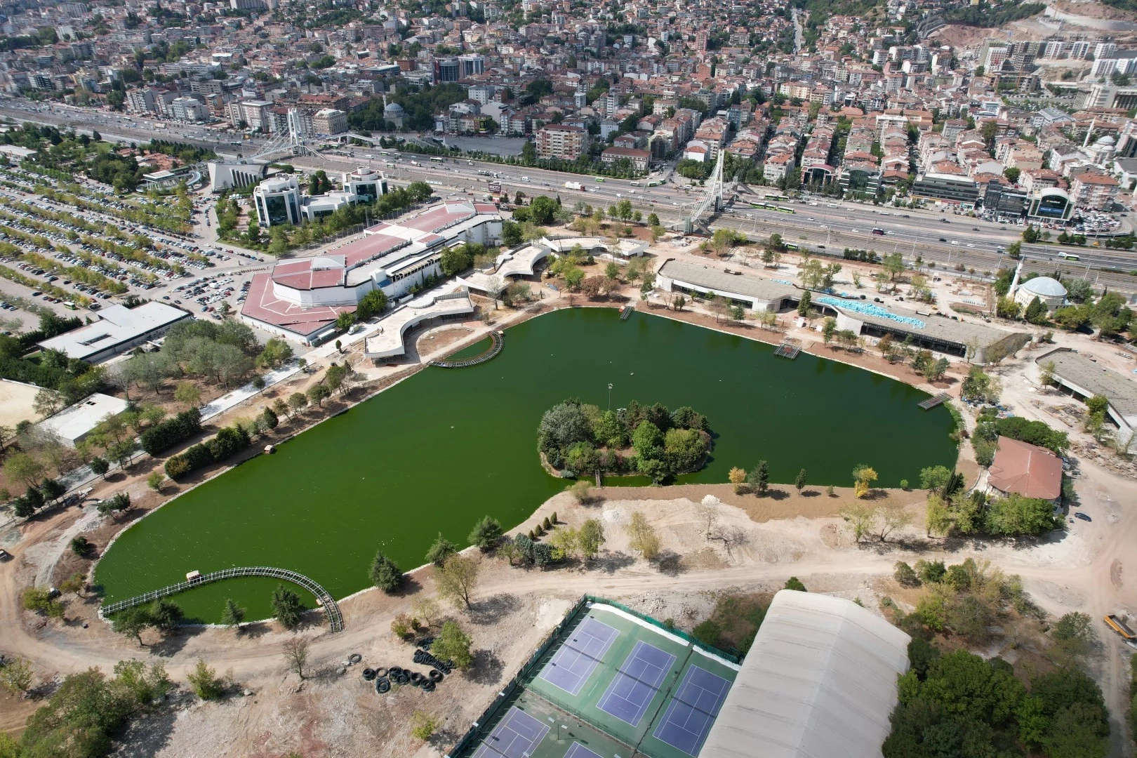 Kocaeli Fuar Millet Bahçesi İzmit’in Yeni Sosyal Merkezi