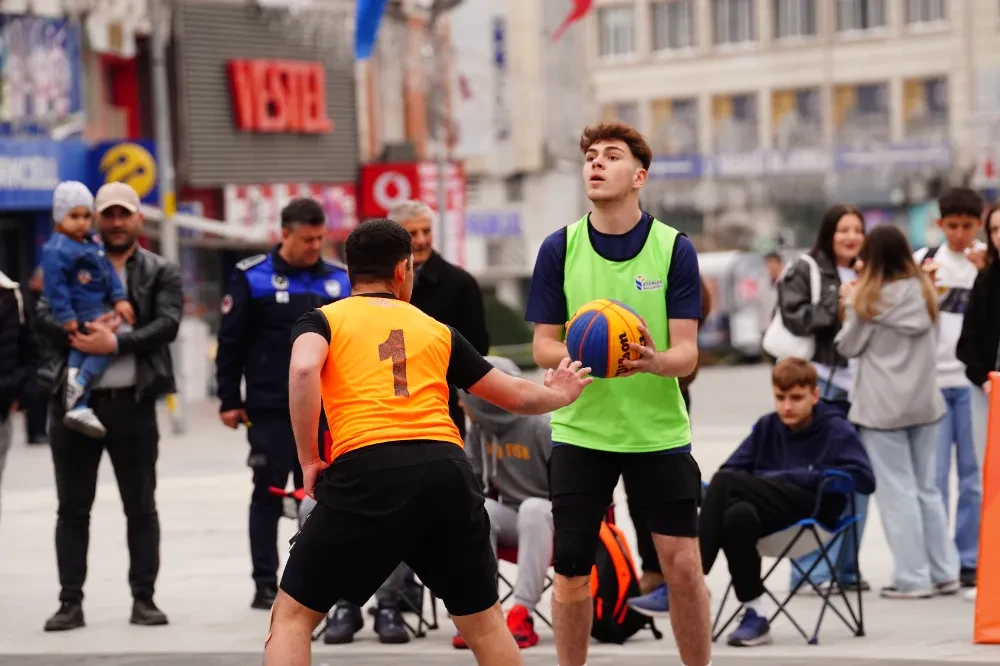 Gençlerin Spor Aşkı Sokağa Taştı