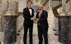 Akif Manaf’a Egeyön Barış Ödülü!