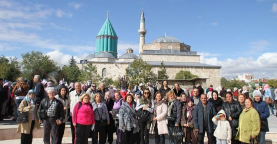 1000 Kişi Mevlana Yolunda