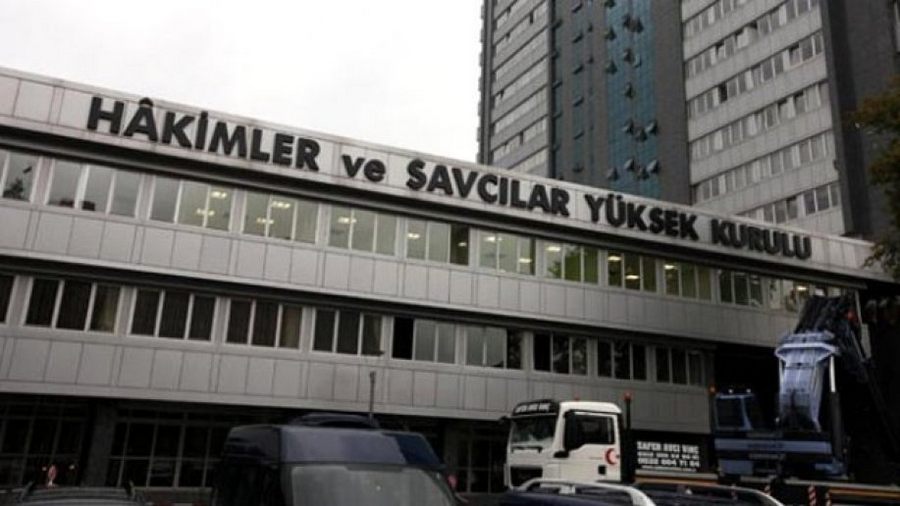 49 Hakim ve Savcıyı Açığa Aldı