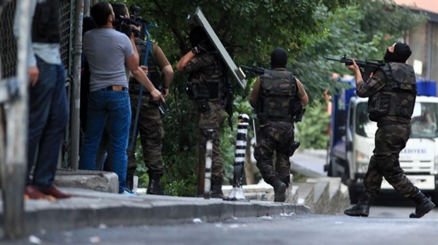 Şok Şok Şok Büyükçekmece'de Canlı Bomba!