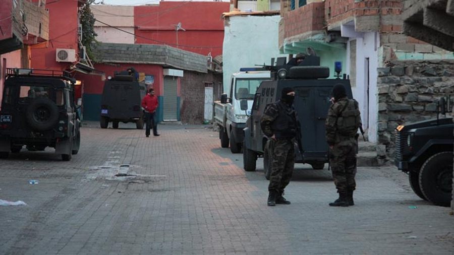 Diyarbakır'da, 7 gözaltı