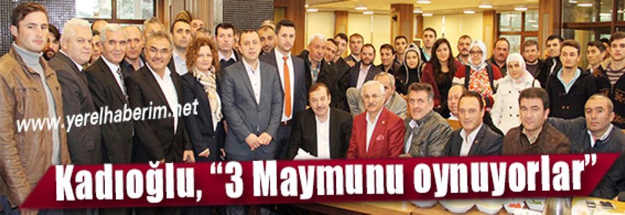 3 Maymunu oynuyorlar..!