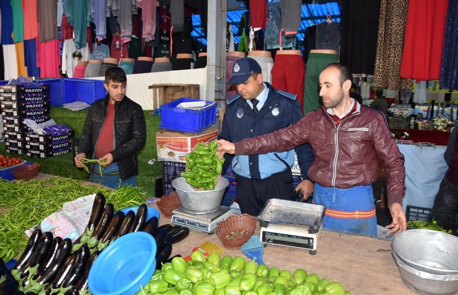 Büyükçekmece Zabıtası Etiket Denetimlerini Sıklaştırdı