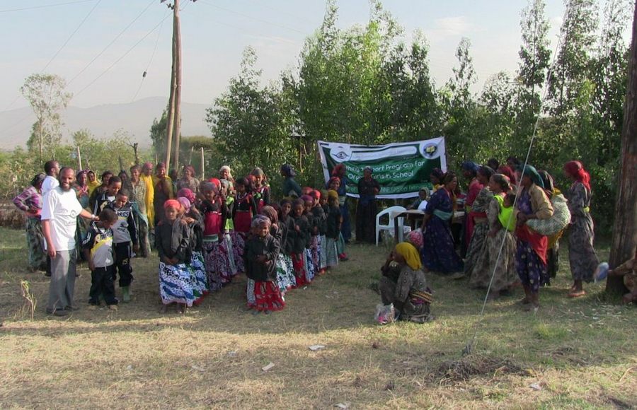 Habeşistan’a Giyecek Yardımı