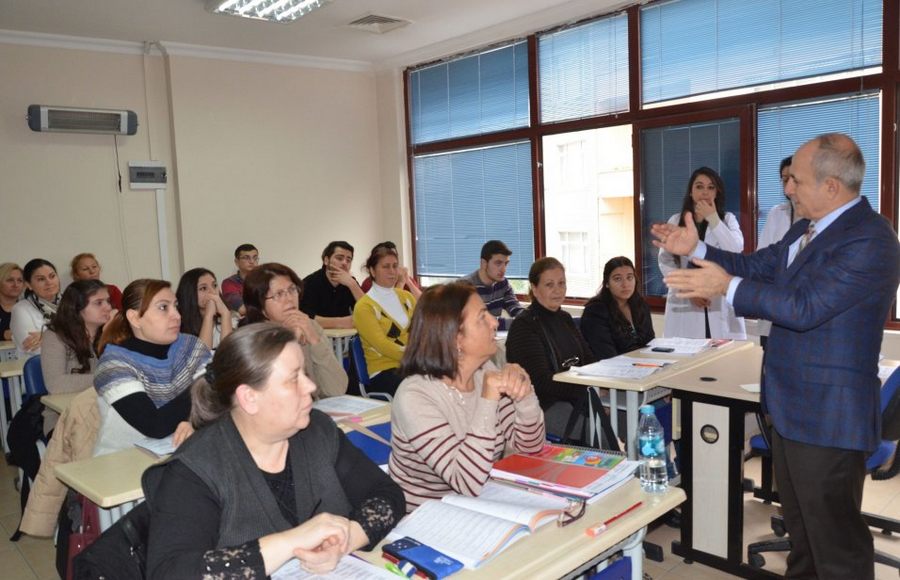 Halk Akademisi sınırları zorluyor