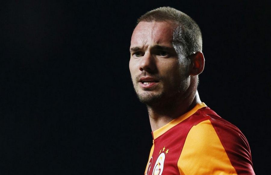 SON DAKİKA! Galatasaray'da Sneijder şoku!