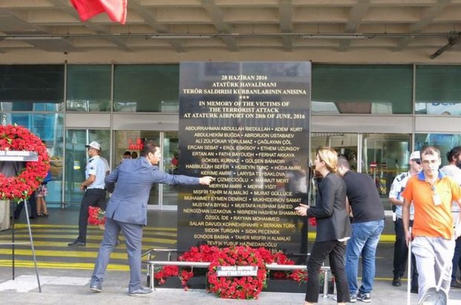 Atatürk Havalimanı Saldırısında Ölenler İçin Anıt Yapıldı