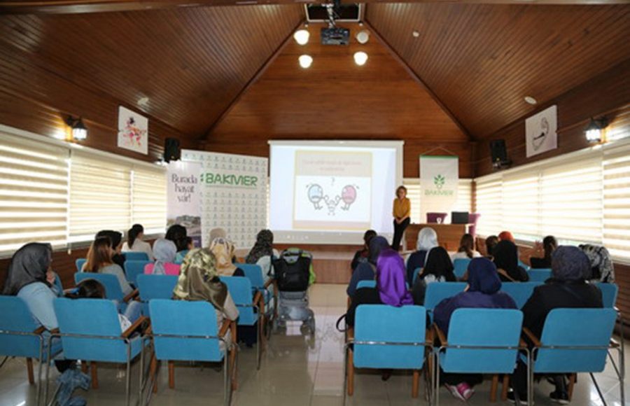 Bakmer’de ‘Aile eğitim seminerleri’ başladı