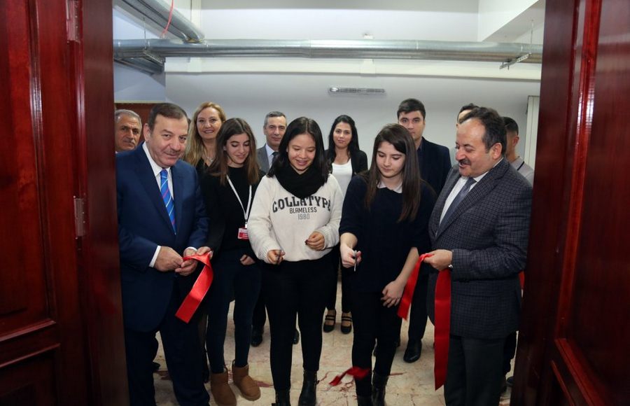 Esenyurt Anadolu Lisesi'nin Eksikleri Tamamlandı