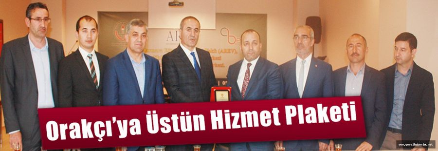 Orakçı’ya Üstün Hizmet Plaketi