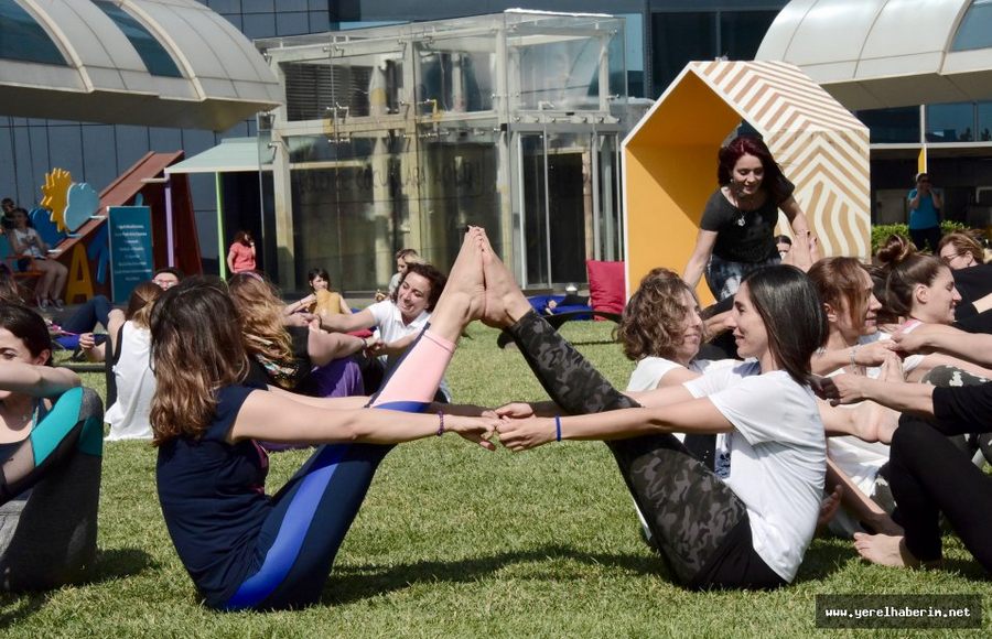 İstanbulda ‘Uluslararası Yoga Günü’