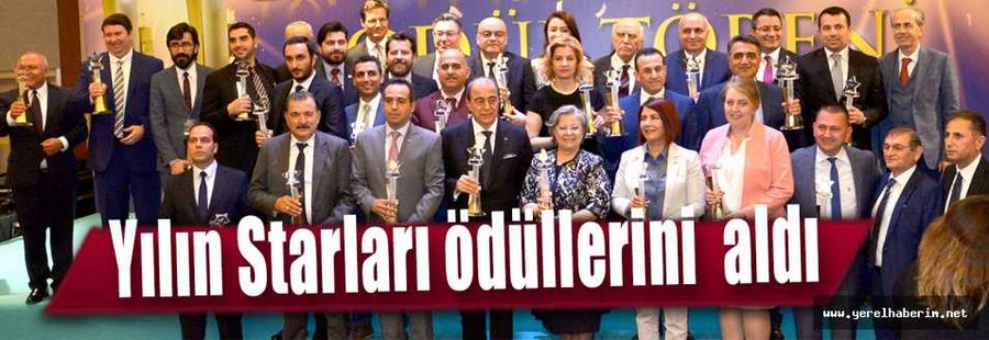 Yılın Starları ödüllerini aldı