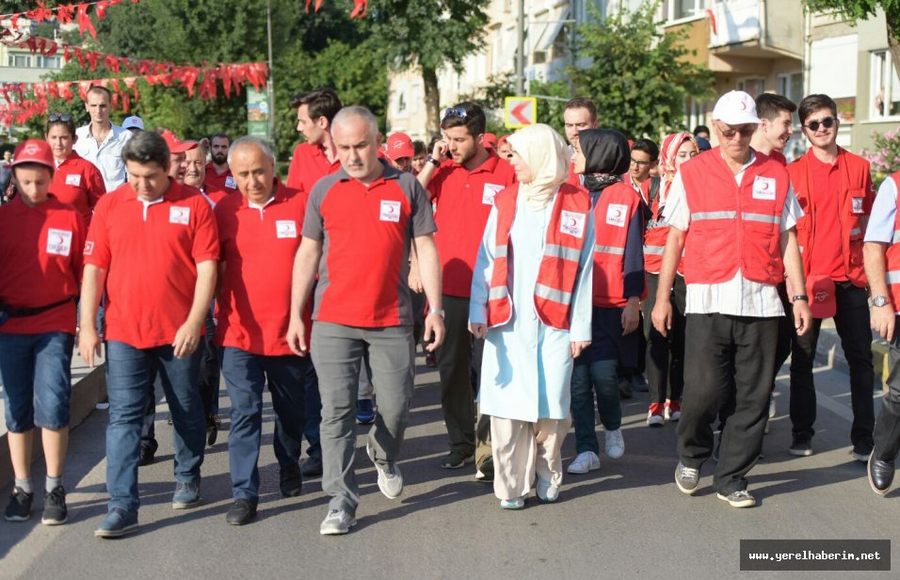 Kızılay, 15 Temmuz"da Meydanlarda