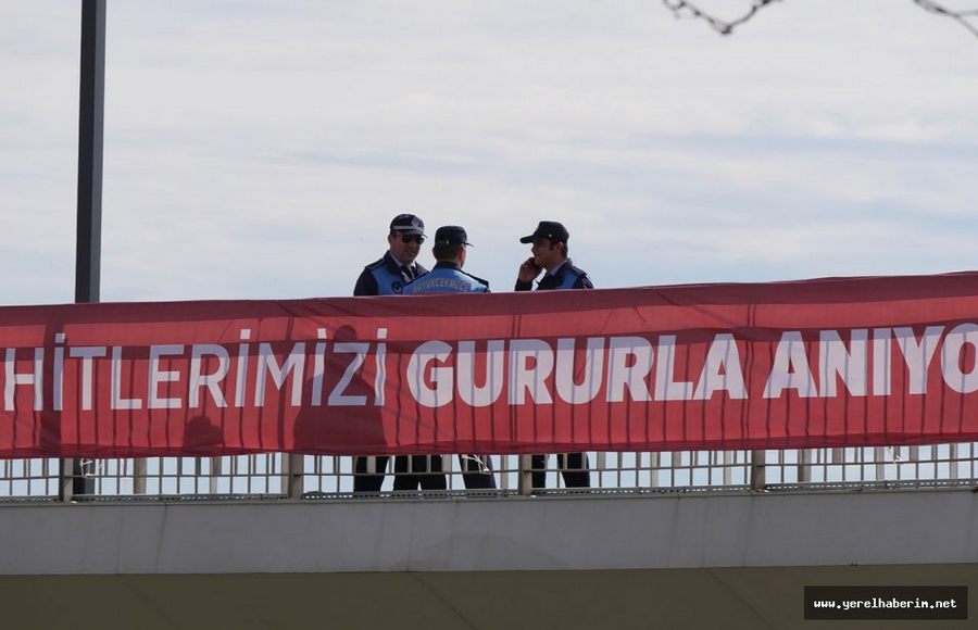 Büyükşehir, Büyükçekmece’nin Çanakkale Zaferi pankartlarını indirdi