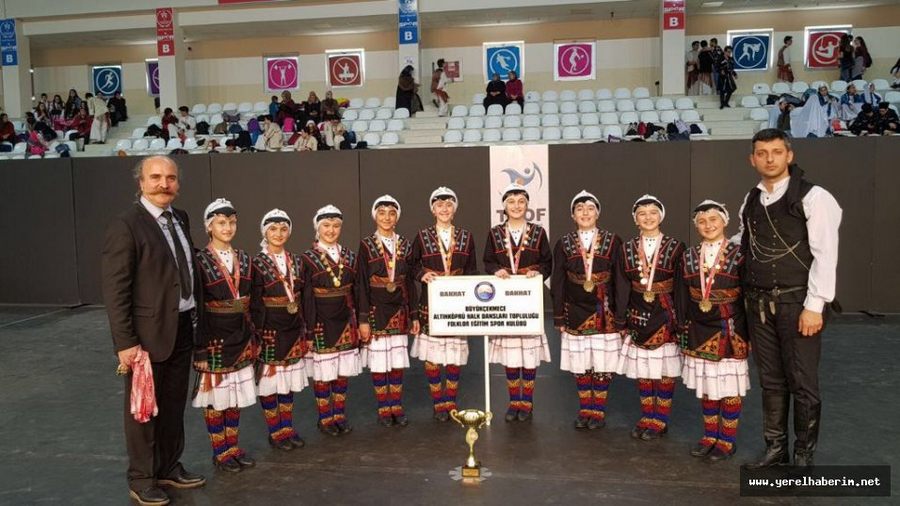 Folklorcular İstanbul Şampiyonu Oldu