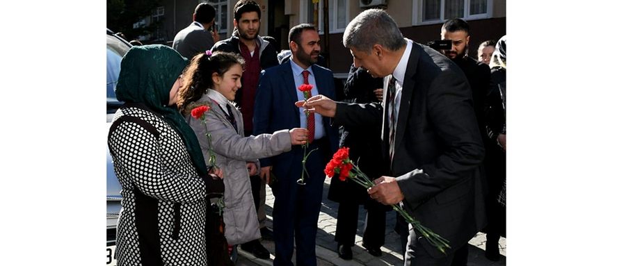 Azmi Ekinci’den Annelere Kreş Sözü