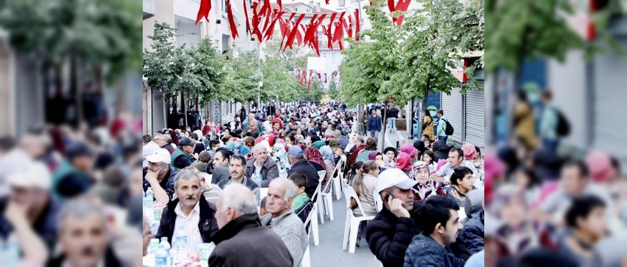 Hasan Akgün Tepecikliler İle İftar Sofrasında Buluştu