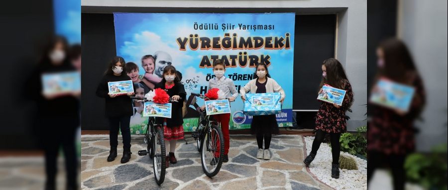 “Dünya Ağladı” sergisi duygu dolu anlar yaşattı