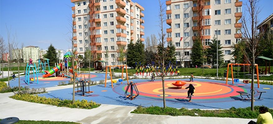 Donanımlı Ve Rengarenk Yeni Parklar