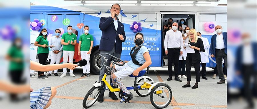 Mobil Sağlık Aracı Hizmet İçin Yola Çıktı