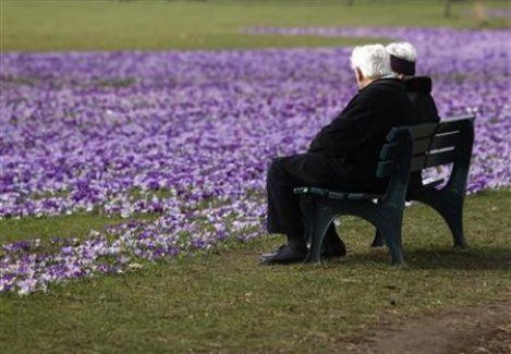 92 yaşındaki kadını kaçırdı