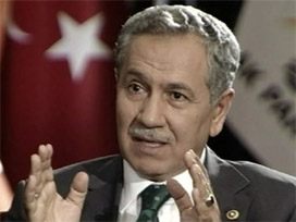 Arınç: Türk okullarını alkışlıyorum