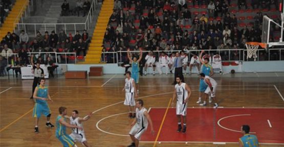 Büyükçekmece Basketbol Spor Fırtına Estirmeye Devam Ediyor