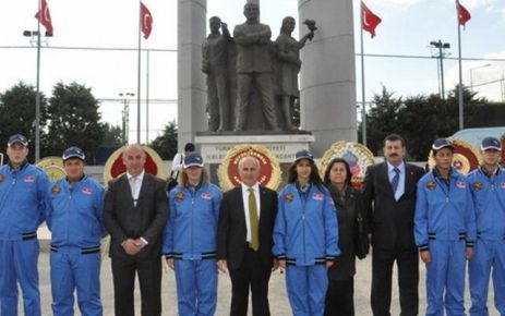 Büyükçekmece de Cumhuriyet Bayramı Coşkuyla Kutlandı…