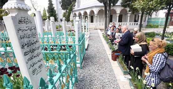 İSTANBUL DERSLERİ SOKAĞA ÇIKTI 