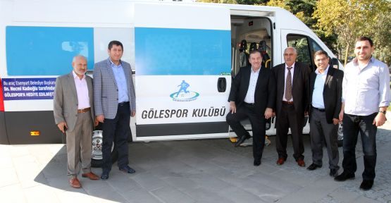 KADIOĞLU’UNDAN GÖLE SPORA OTOBÜS HEDİYESİ