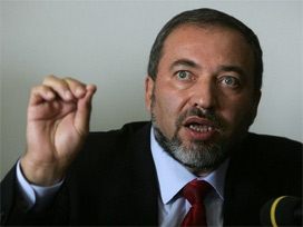 Lieberman: Abbas yakında istifa eder