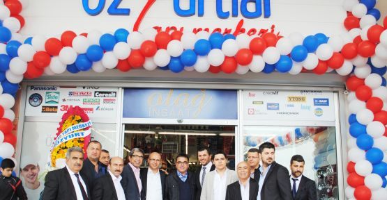 Özyurtlar Yapı Merkezi Ispartakule’de açıldı 