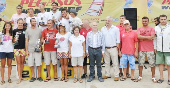 Pegasus Windsurf Liginde muhteşem Final 