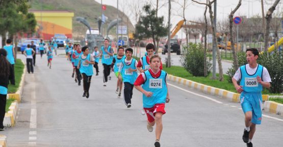 Şampiyonlar Kupalarını Aldı