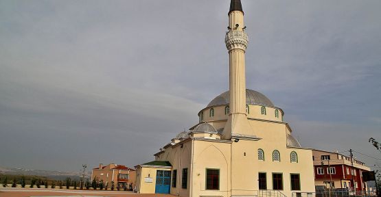 Seyit Onbaşı Camii Göz Kamaştırıyor