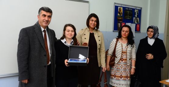  TABLET BİLGİSAYARINA KAVUŞTU